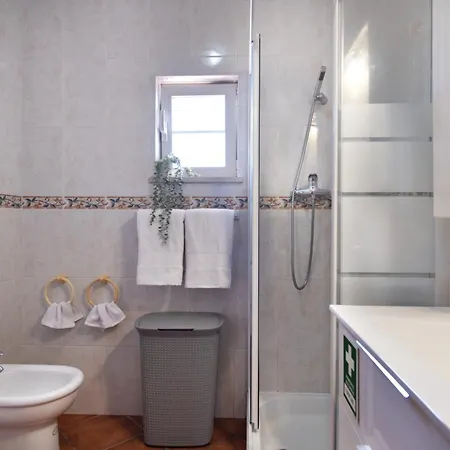 Luz Vieira Villa *